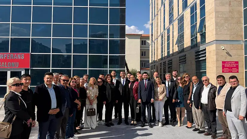 Kayseri'de iki başkan mazbatasını aldı!