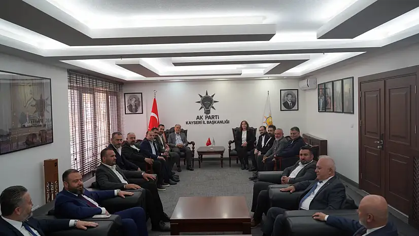 Kayseri'de istifa ettiler, AK Parti'ye katıldılar