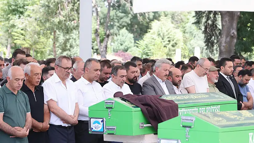 Kayseri'de kaza sonrası hayatını kaybeden genç kadına son veda