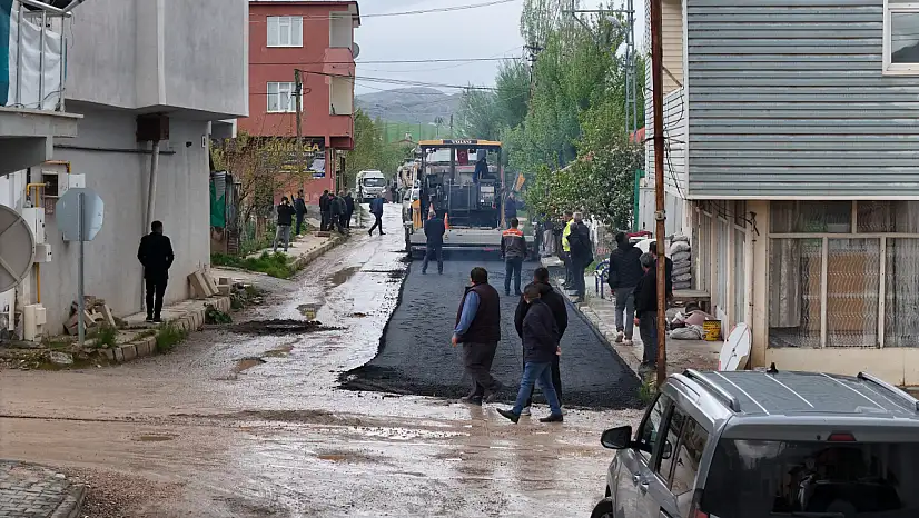 Kayseri'de önemli cadde yenileniyor! Sarız'da asfalt çalışmaları başladı