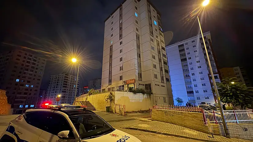Kayseri'de panik anları! 10 katlı binada çıkan yangın korkuttu