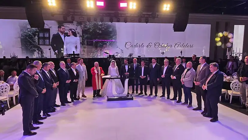 Kayseri protokolü düğünde buluştu! Başkan'ın oğlu evlendi