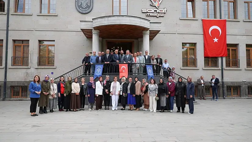 Kayseri'de sanatseverleri buluşturan sergi