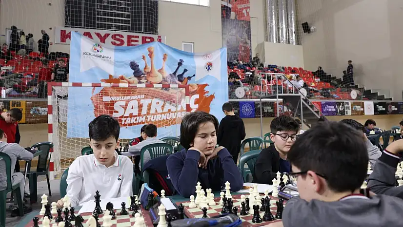 Kayseri'de satranç turnuvasında kazananlar belli oldu!