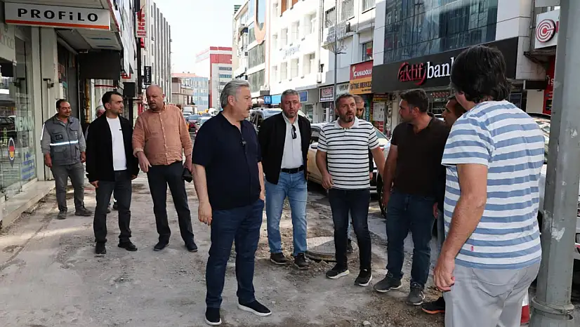Kayseri'de şehir merkezinde büyük değişim! 2 bin 100 metrelik yaya yolu yenileniyor