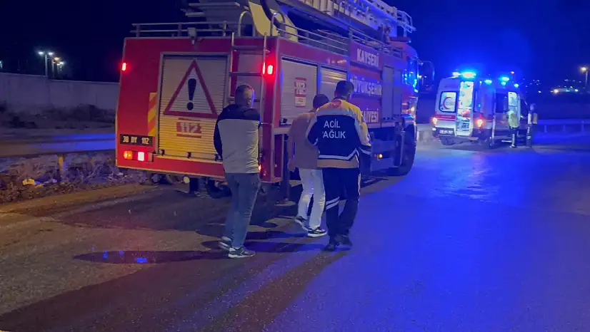 Kayseri'de sıkışmalı trafik kazası ihbarında ekipler harekete geçti! 3 yaralı