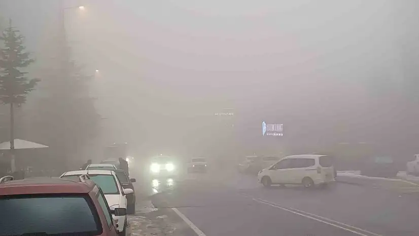 Kayseri'yi sis kapladı