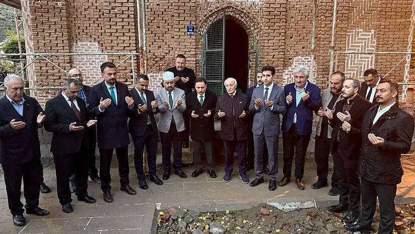 Kayseri'de tarihi türbede dönüşüm! Restorasyon ve çevre düzenlemesi sürüyor