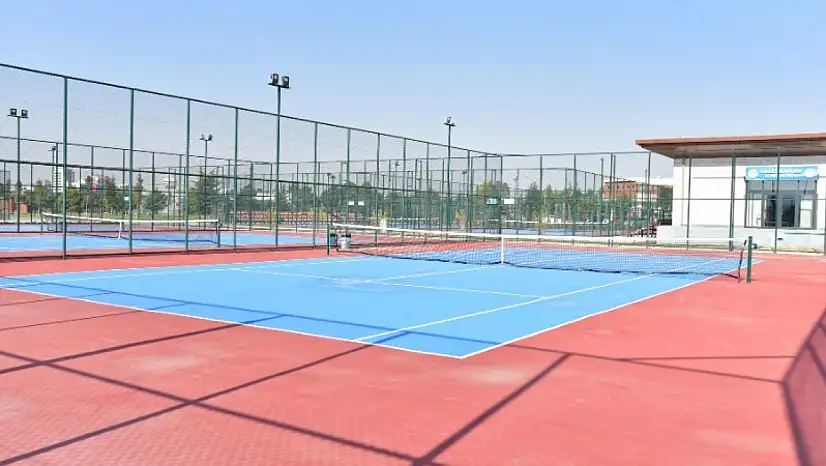 Kayseri'de tenis sporuna yeni bir soluk getirecek proje için düğmeye basıldı: İşte detaylar