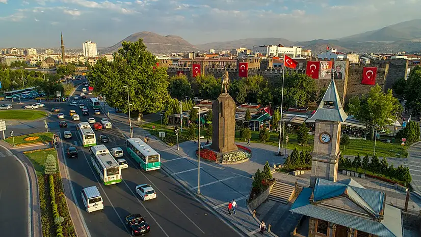 Kayseri'de trafiğe kayıtlı 544 bin araçtan kaçı otomobil çıktı? İşte o rakam!