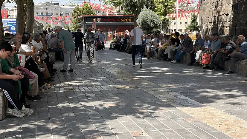 Kayseri'de yazın en sıcak günü belli oldu: O ilçe 37,7 dereceyi gördü!