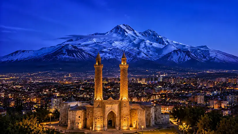 Kayseri'deki Sivaslılar yarını bekliyor