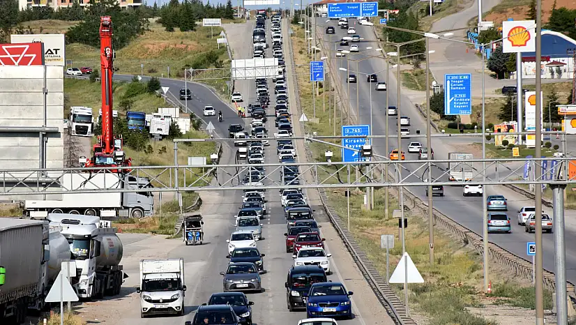 Kayseri'den Ankara'ya yolculuk edecekler dikkat! Kilit Kavşak da son durum!