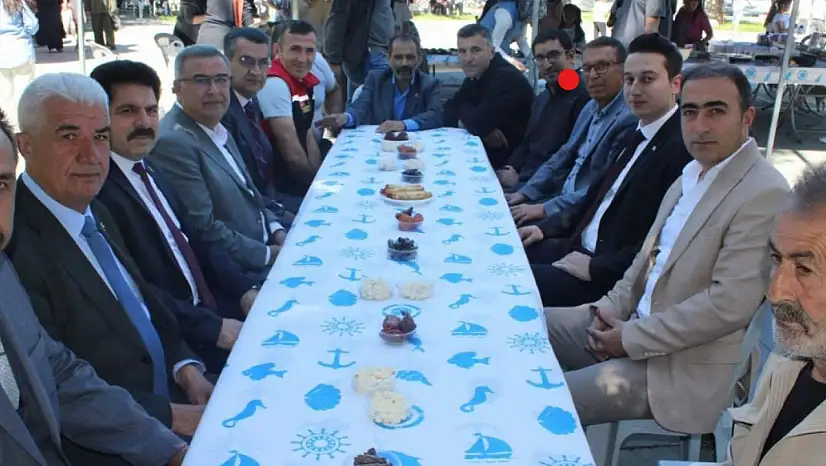 Kayseri'den ayrılacak kaymakam için veda programı düzenlendi