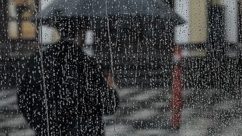 Kayseri güne yağmurla başladı