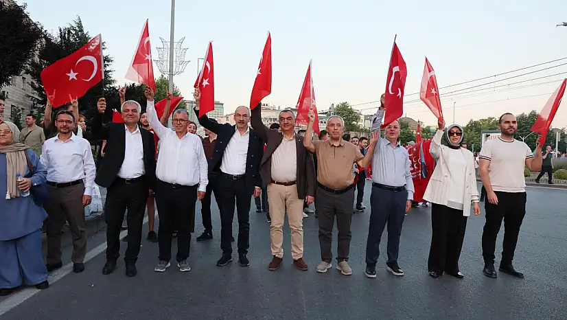Kayseri iş dünyası: Demokrasi nöbetindeyiz