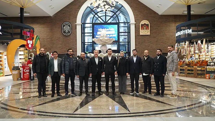 Kayseri'nin yeni çarşısını AK Parti teşkilatı gezdi