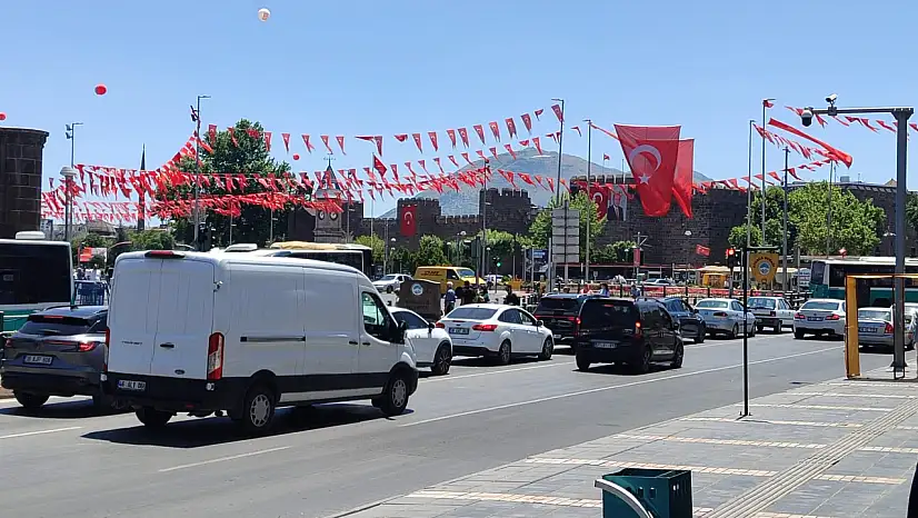 Yeni Emniyet Müdürü Kayseri'de ayağının tozuyla bakın ilk nereyi ziyaret etti?
