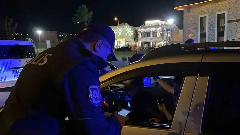Polisten Erenköy'de 'huzur' uygulaması