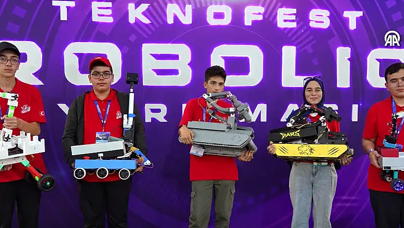 Kayserili 5 takım TEKNOFEST Robolig finalinde