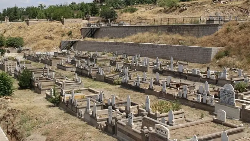 Kayserili eski Vekil acı haberi verdi! Bugün defnedilecek