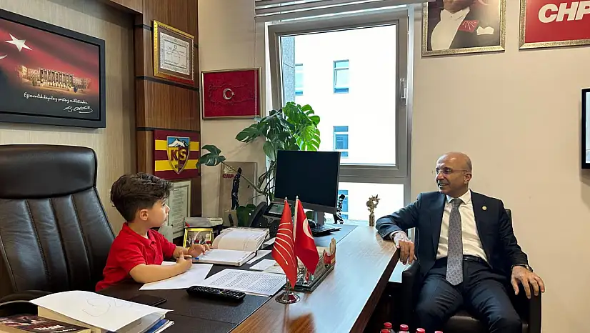 Kayserili vekilin koltuğuna bakın kim oturdu!