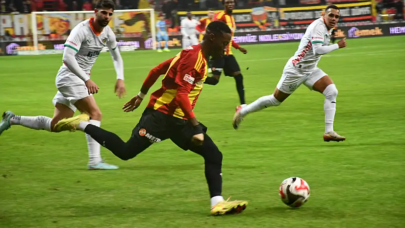 Kayserispor-Alanyaspor ilk yarı sona erdi