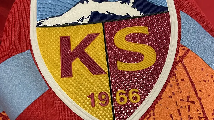 Kayserispor'da da forma giymişti! Futbolu bıraktı