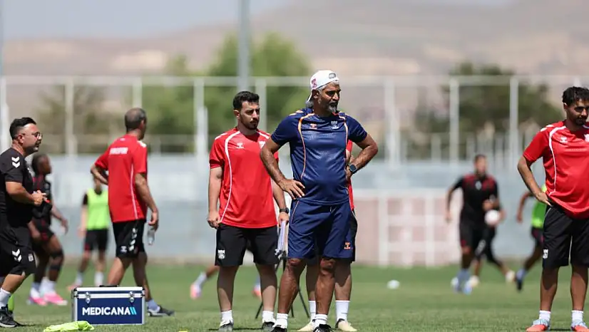 Kayserispor'un ezeli rakibi geliyor!