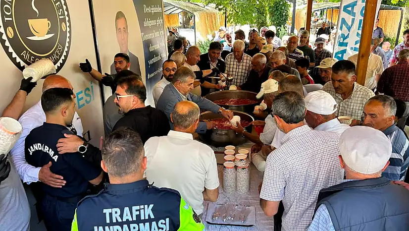 Park doldu taştı! Kayseri'de ücretsiz dağıtıldı