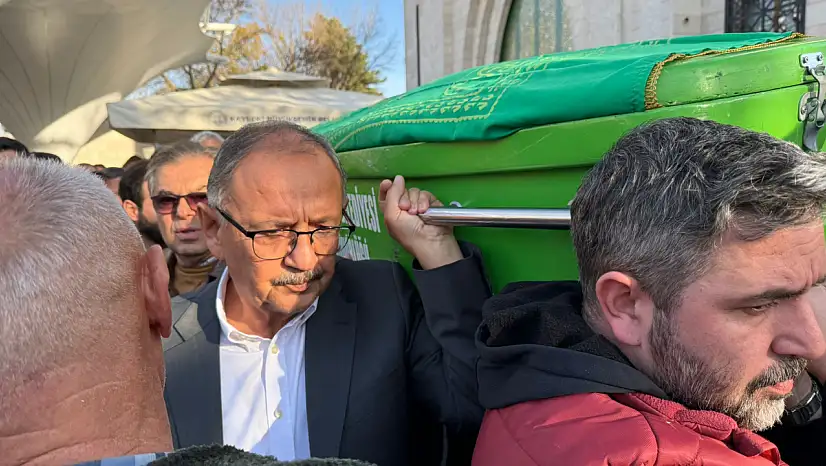 'Komutan'ın tabutunu Özhaseki taşıdı