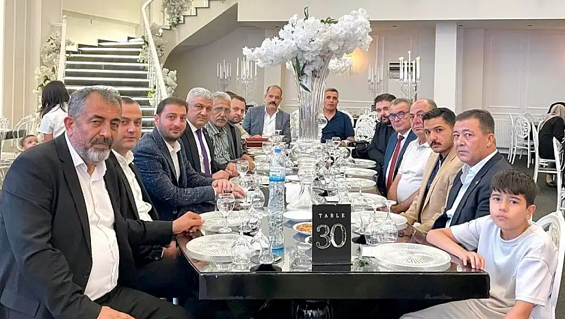 MHP Kayseri teşkilatı düğünde buluştu