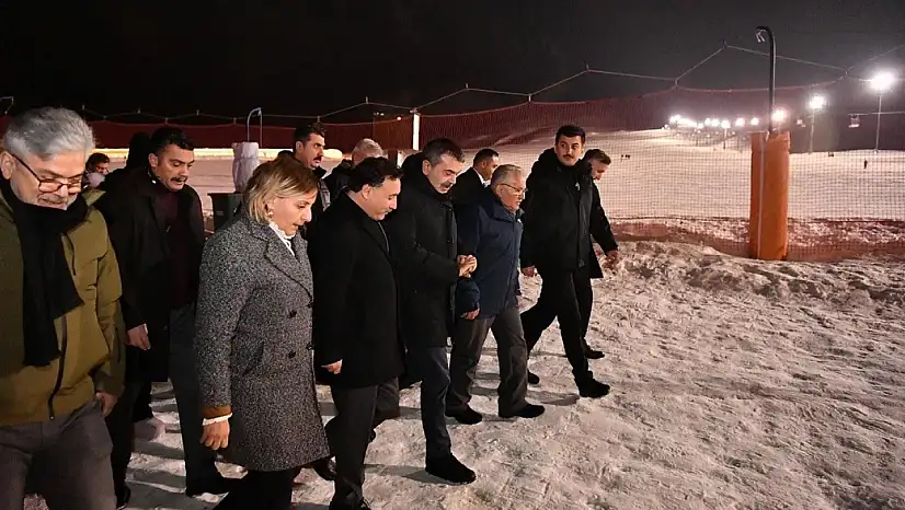 Milli Eğitim Bakanı Erciyes'te! Bakın kimler ile bir araya geldi?