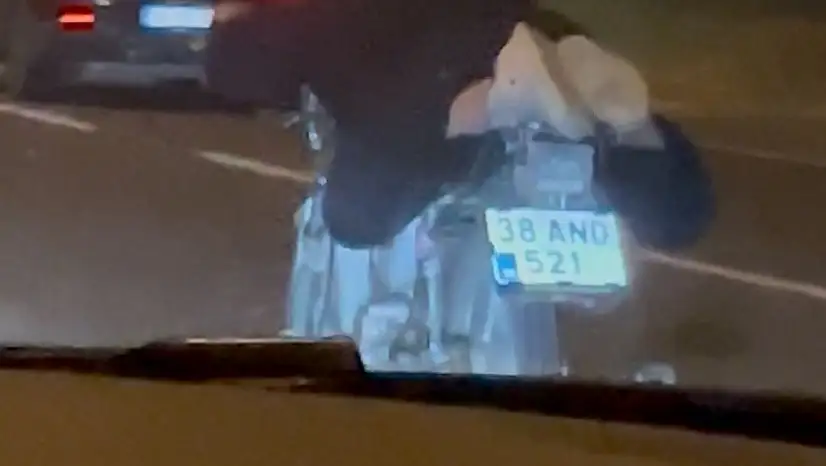 Trafikte akrobatik şov pahalıya patladı
