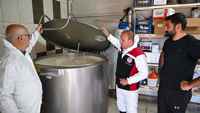 Müdür Saklav işletmeleri yerinde inceledi