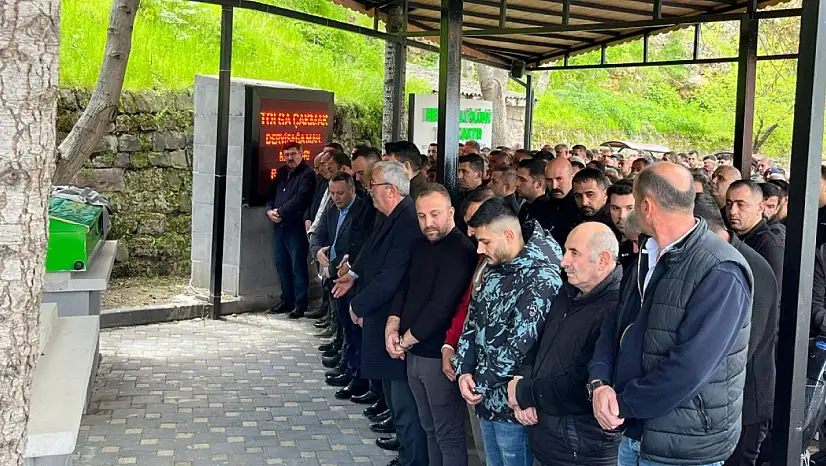 Muhtar Tolga Çakmak son yolculuğuna uğurlandı