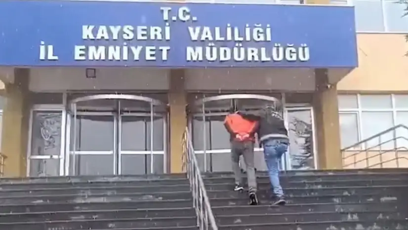 Narkotik iki firariyi yakaladı!