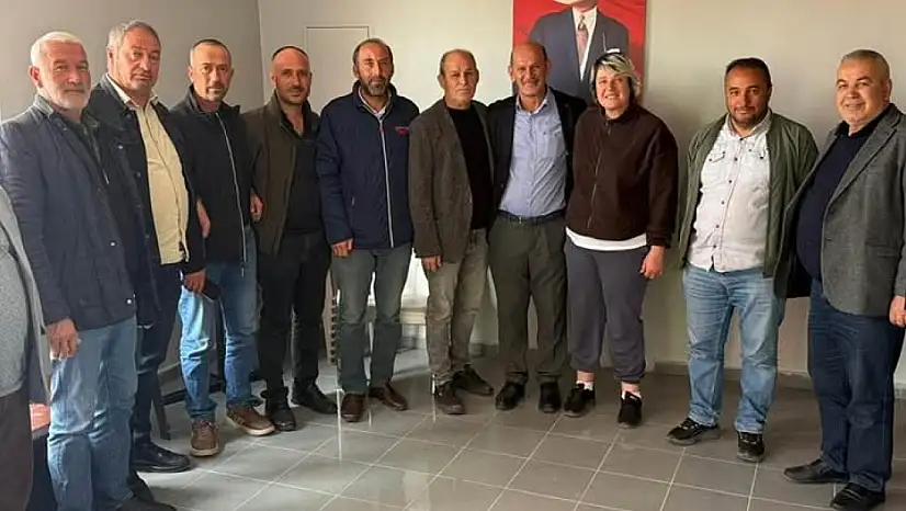 O muhtarlar bu kez de CHP'yi ziyaret etti!