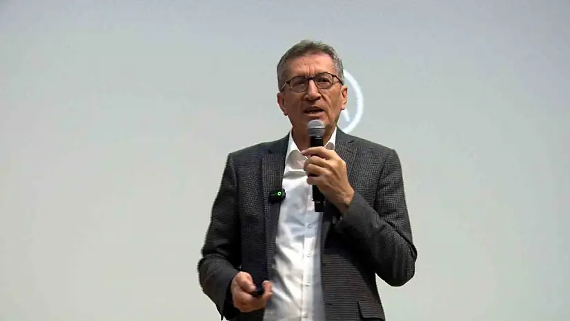 Önceki dönem Milli Eğitim Bakanı Selçuk: 'Dünya çok farklı bir dönemden geçiyor'