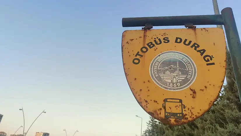 Otobüslerde sabah ve akşam trafiğine son! Saatler güncellendi