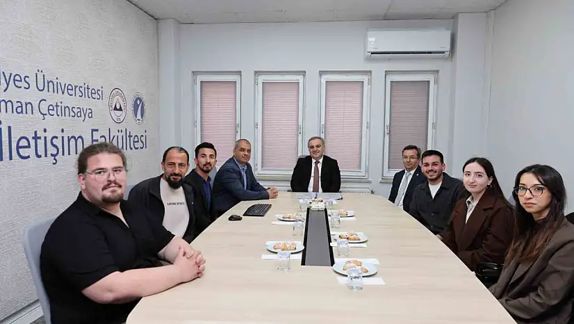 Rektör Altun'a ödüllü film molası