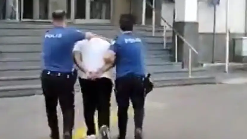 Sokakta şüphe çekti! 12 yılla aranıyordu