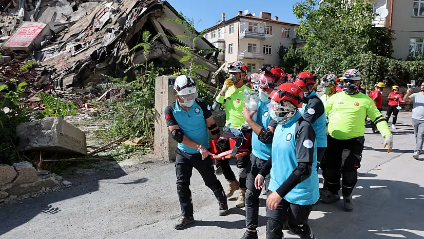 Talas'ta deprem tatbikatında ekipler seferber oldu!
