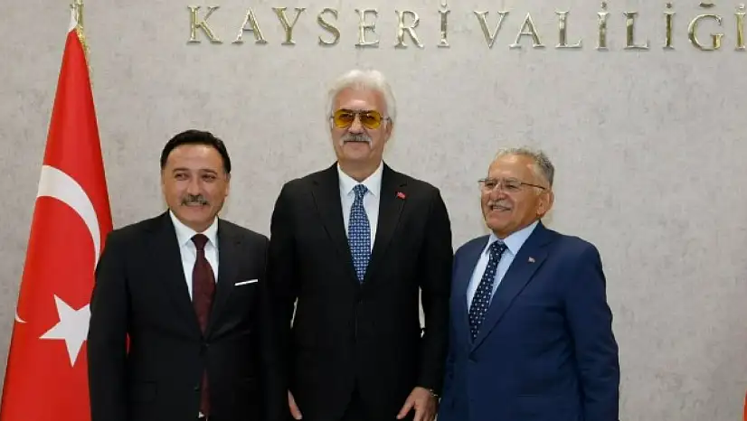 Tamer Karadağlı Kayseri'de