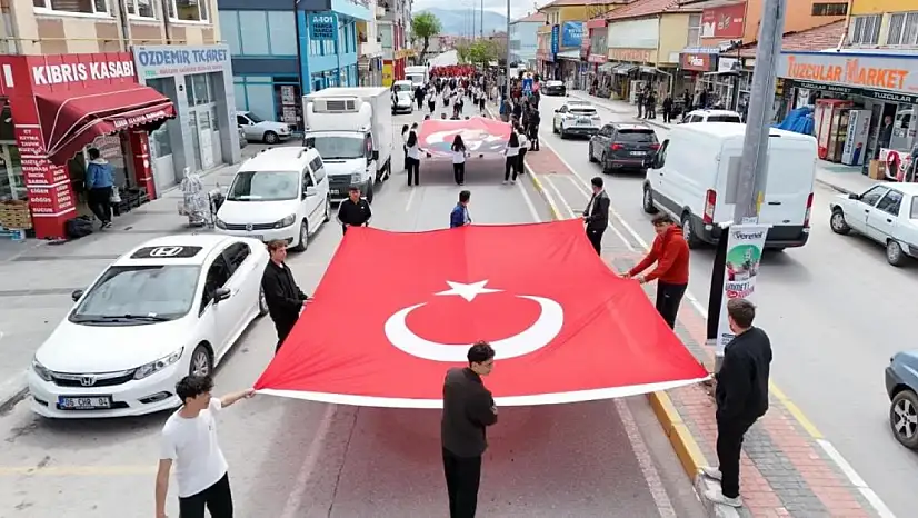 Tomarza'da 19 Mayıs ruhu: Yürüyüşe büyük ilgi