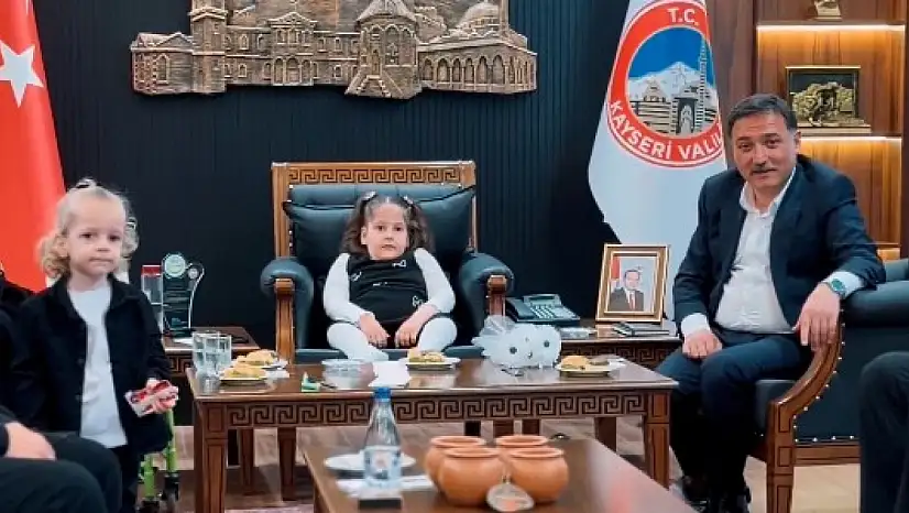 Vali Çiçek ile Rüveyda arasındaki buzlar eridi