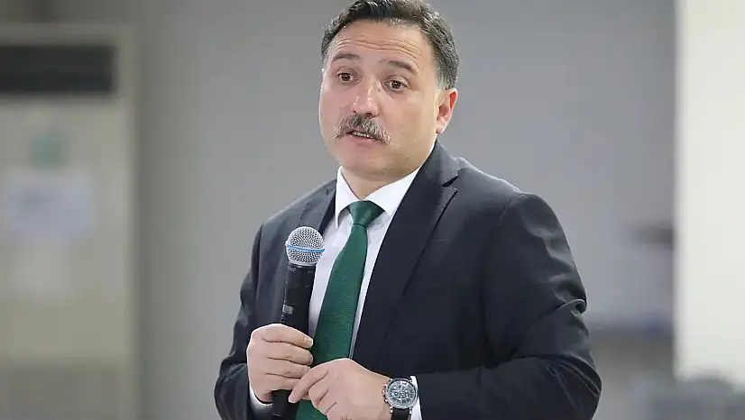 Vali Çiçek'ten gazetecilere anlamlı mesaj