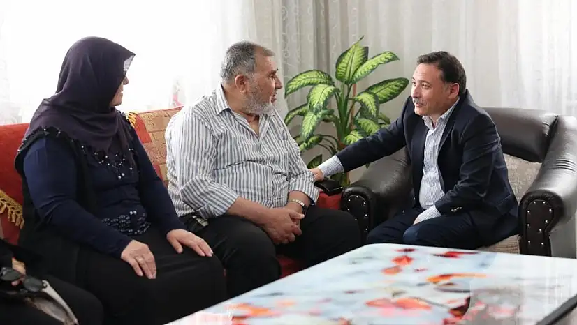 Vali Çiçek'ten şehit ailelerine ziyaret