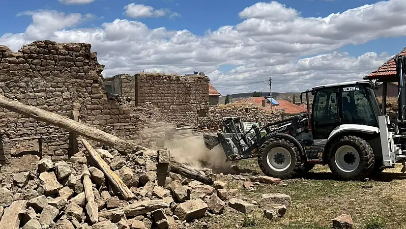 Vatandaş istedi Başkan yaptı! O ilçede dikkat çeken yıkım