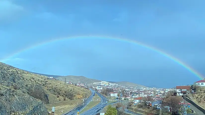 Yağmur sonrası Yahyalı'da büyüleyen manzara